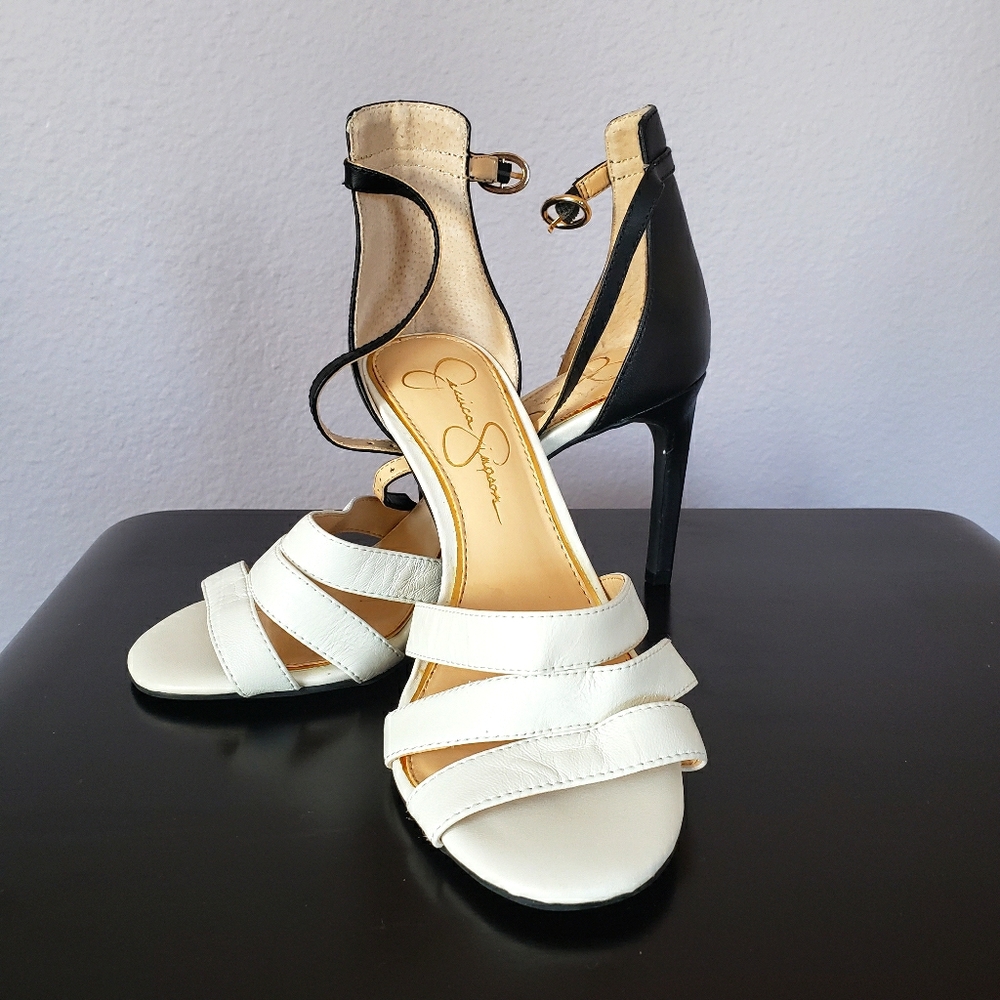 Jessica Simpson black and white strap 3.5" heels